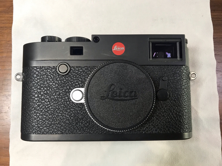 徕卡m10 实用成色 表面有少许亮痕 取景...
