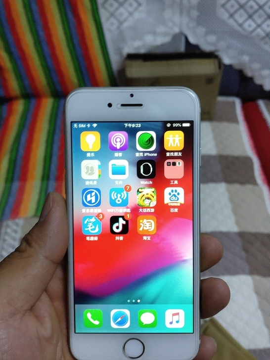 苹果6，16g，99新，只出本地面交