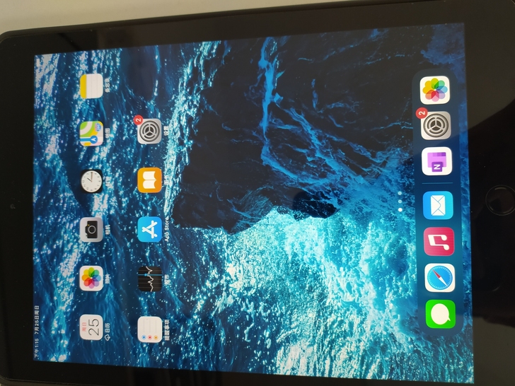 大学的时候买的，买前生产力，买后打游戏，i...