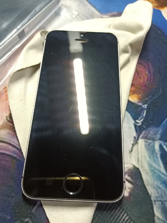 iPhone 苹果SE 全网通 国行 深空...