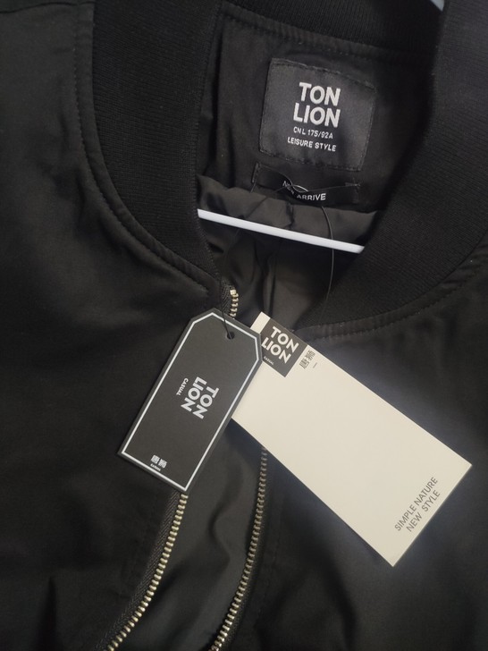 唐狮 男士黑色长款风衣，薄款，吊牌还没拆，...