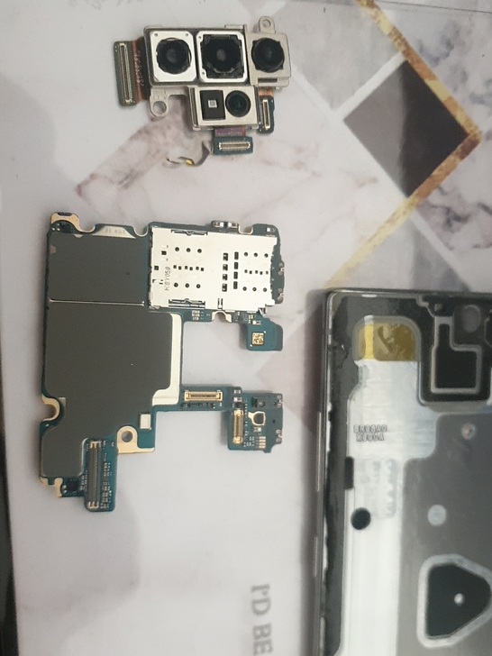 三星note10+美版 12+256。屏幕坏了不打算修,拆机 三星note10+美版 12+256。屏幕坏了不打算修,拆机