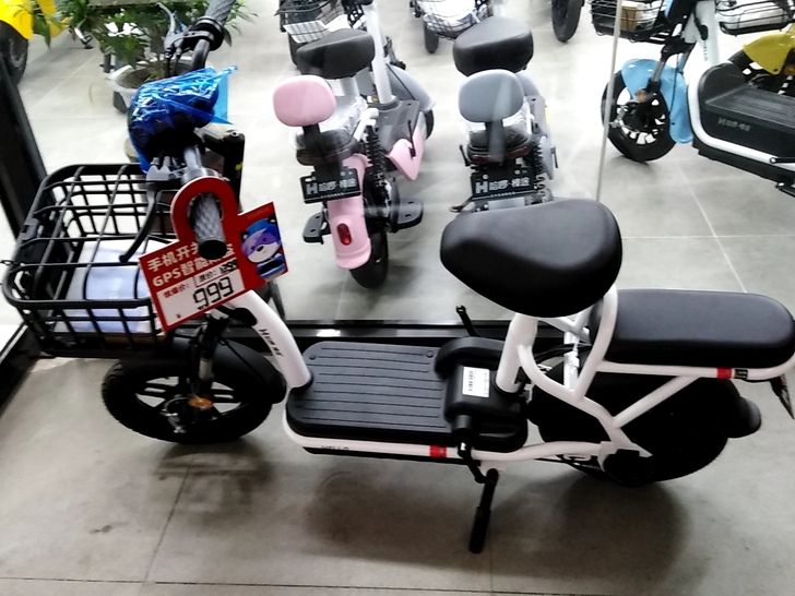 哈啰高端智能电动车 送北斗精准定位终身免费...