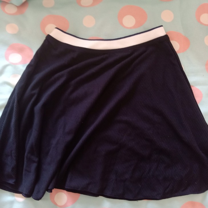 全新裙子均码 不退不换看好再拍！