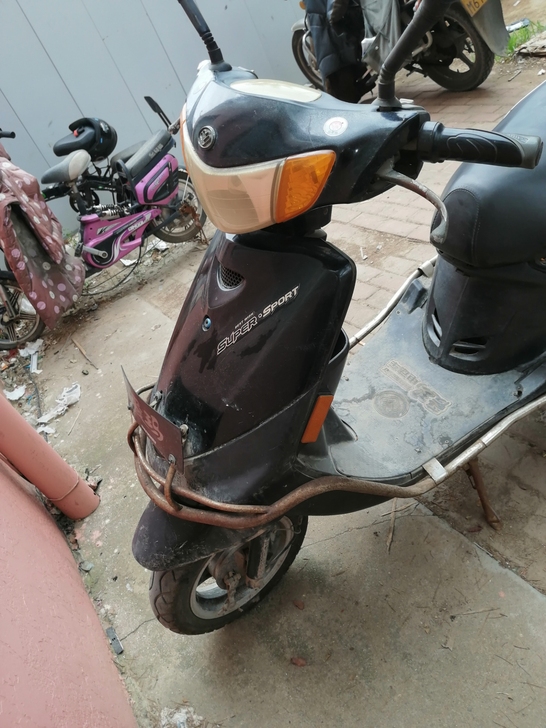 爱玛电动踏板车