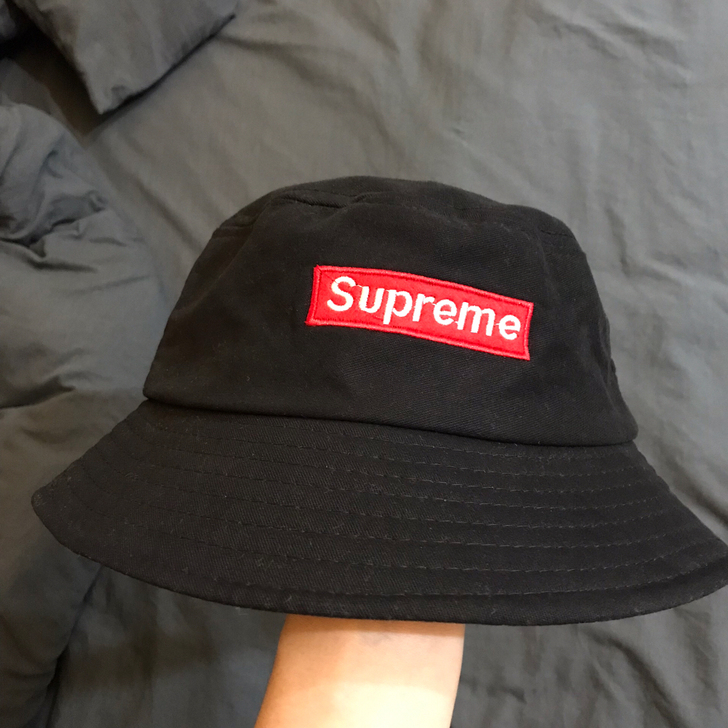 朋友去韩国玩送给我的superme帽子 面...