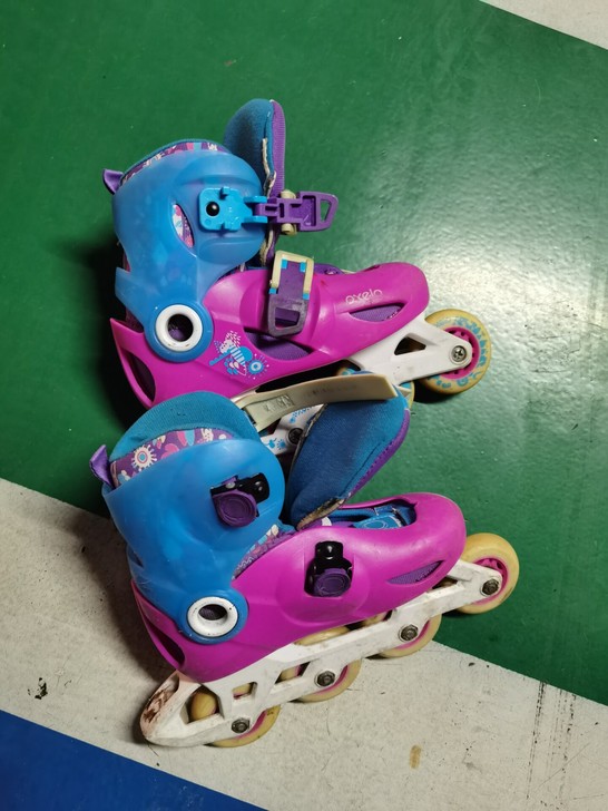 迪卡侬轮滑鞋女孩单排