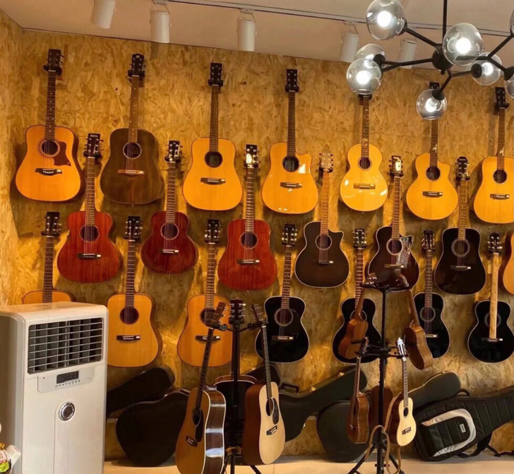 全新【琴行不做了】原价1080的吉他处理单...