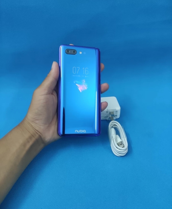 成色新努比亚X蓝色8+128G双屏骁龙84...