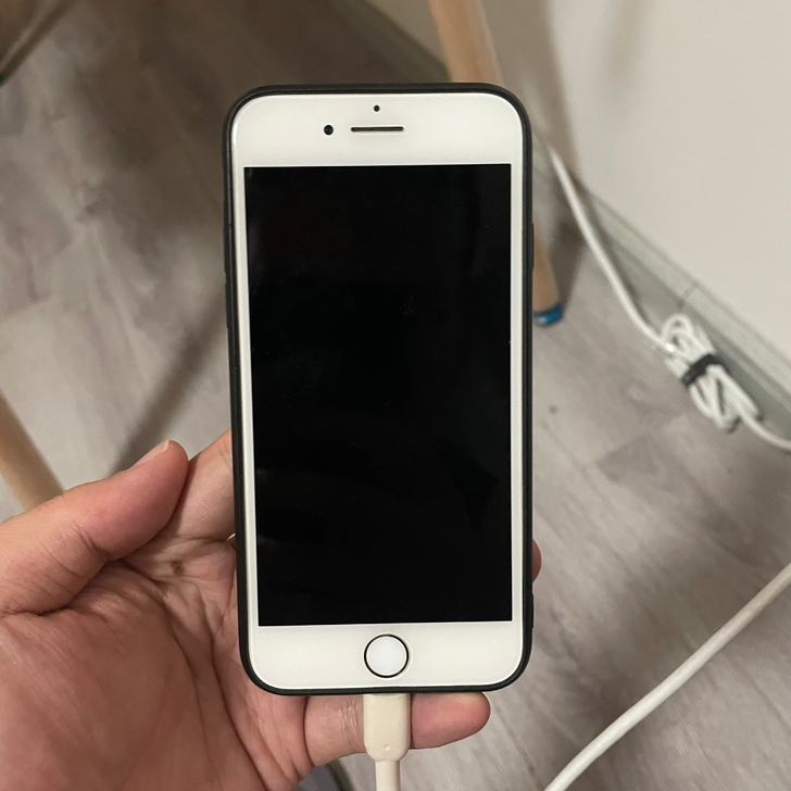 女朋友个人用iphone7 128g