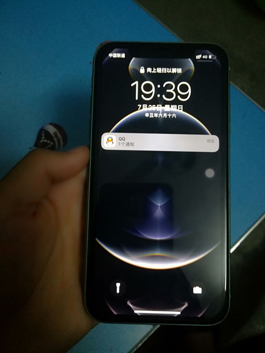 苹果11国行在保128g绿色，苹果的东西都...