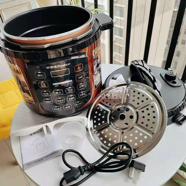 实体店关门清仓10个荣事达电压力锅