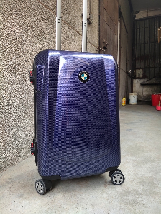 铝合金22寸拉杆箱，高配，带侧面拆卸轮，8...