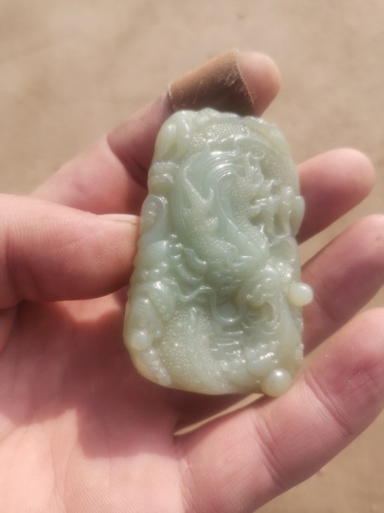 青龙牌子，青龙护主。