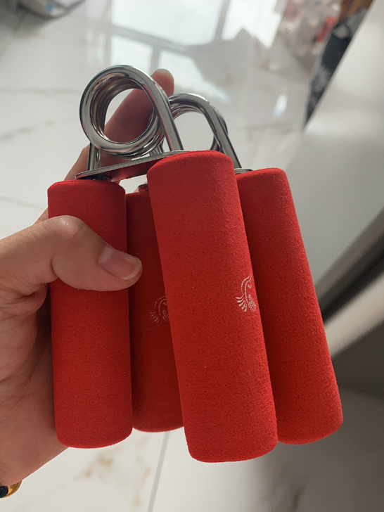 握力器一对，跳绳一根。报喜鸟赠品 全新 无...