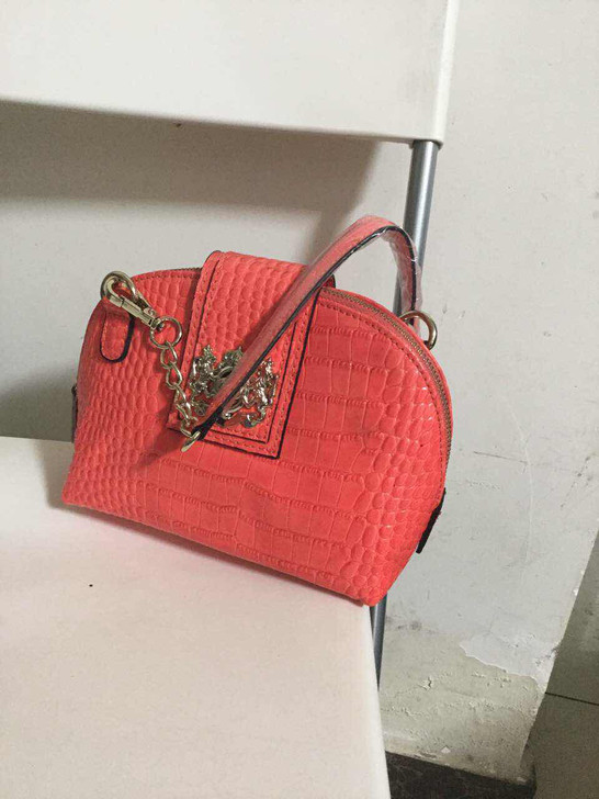 牛漆皮手提包贝壳包 真皮女包 包邮