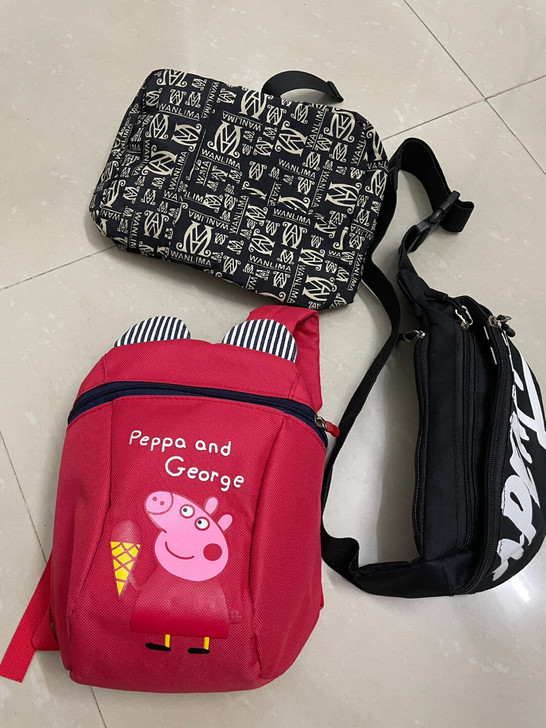 小孩包包(4个)闲置一起出