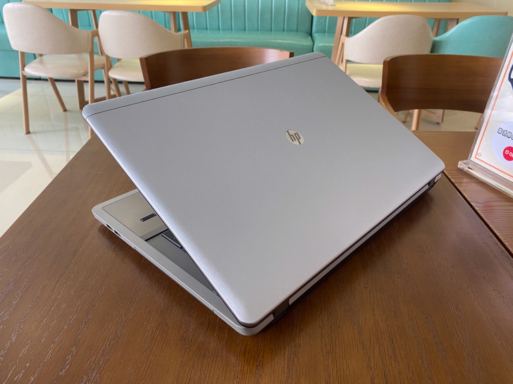 独立显卡 i7 固态 个人自用 游戏 商务本