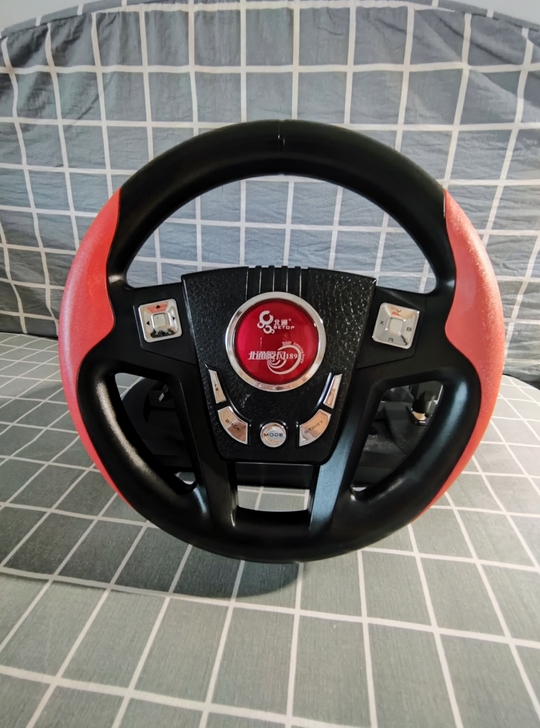 北通顺风189方向盘,因两个换挡拨片有一个...