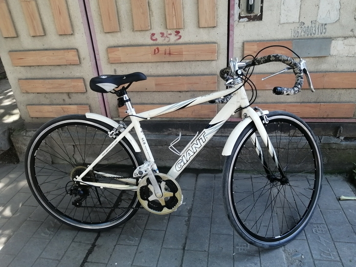 捷安特公路自行车，型号：1020款，车况好...