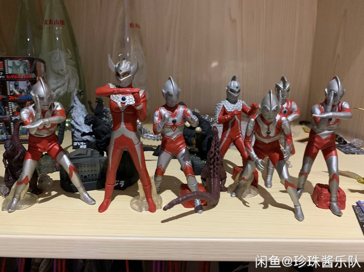 奥特曼发光扭蛋初代 b 65 c85奥...