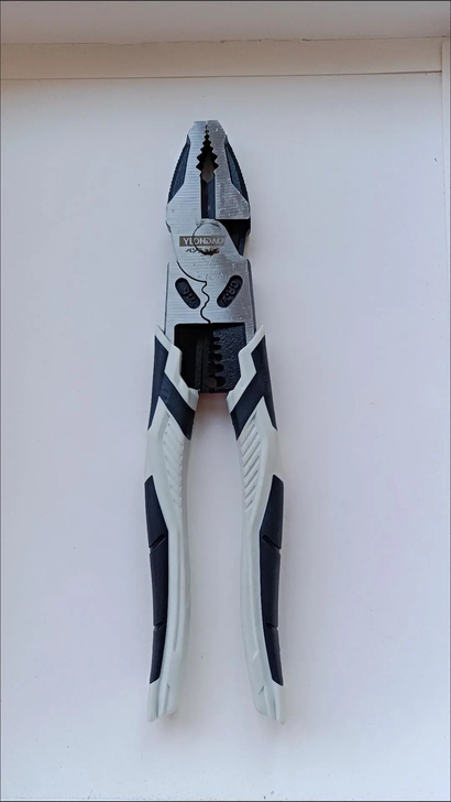 日本8寸钢丝钳工业级省力多功能手钳电工钳老...