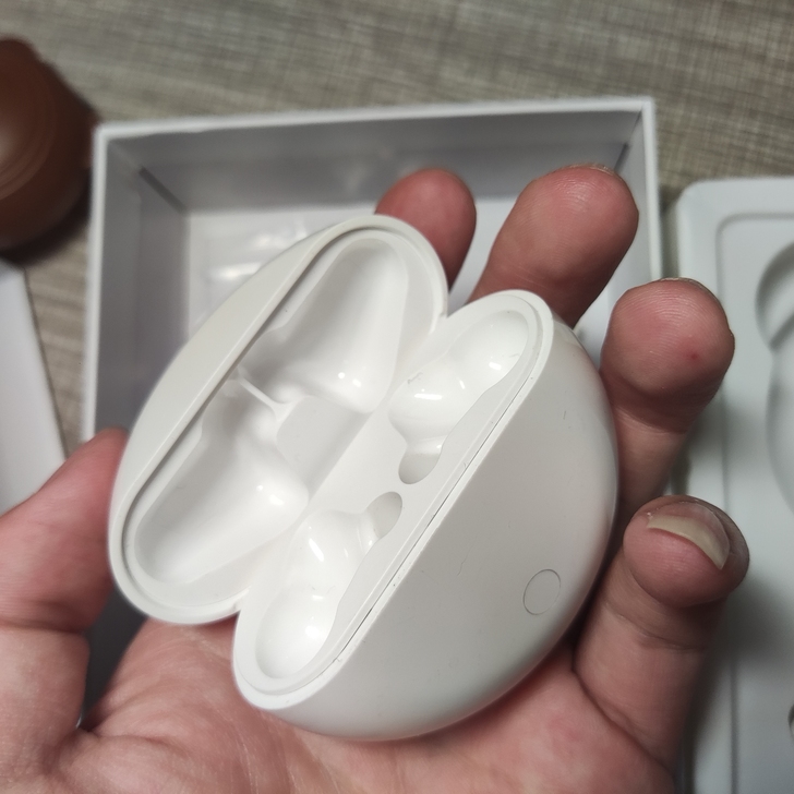 山水蓝牙耳机 使用两个月 后换了小米耳机 ...