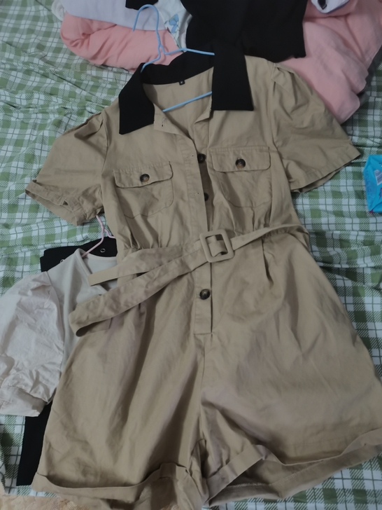 撞色连体裤 撞色连体裤