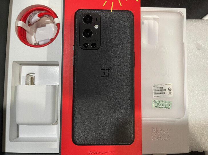 一加9pro 12+256G黑洞色