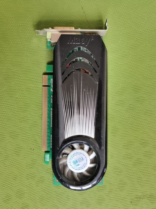 铭鑫视界风G210-1G D2显卡,电脑拆...