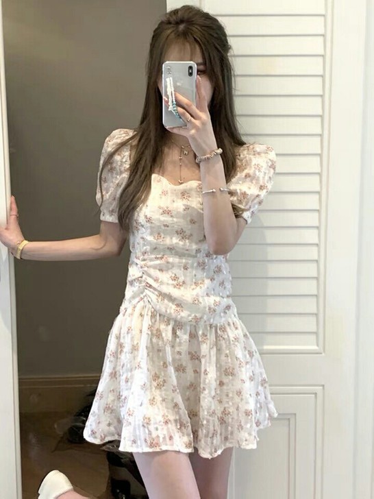 法师式雪纺连衣裙2021新款。穿过三次。