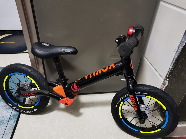 品牌：可酷娃平衡车，9成新，安了车铃和脚踏...