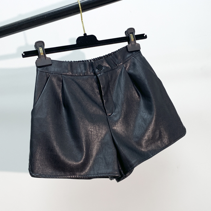 休闲裤 皮裤 搭配靴子