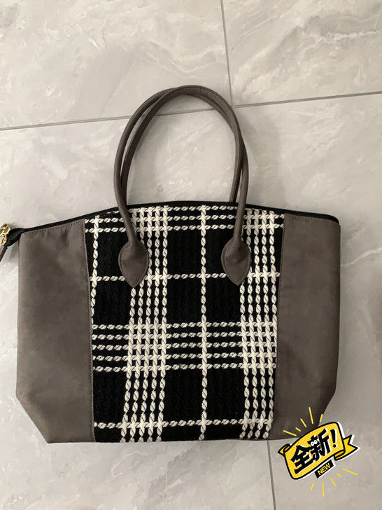 全新 全新爱慕品牌的 手提包 托特包 48...