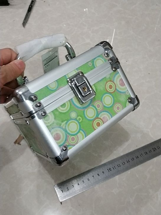 14块钱包邮卖铝合金首饰盒零钱工具盒,库存...