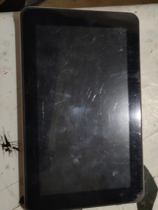 清华同方平板，不开机，屏好，出售不换不退