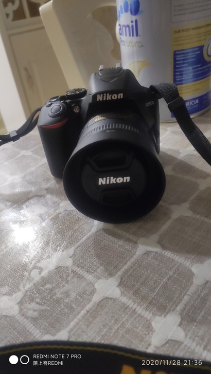 尼康入门单反d3500，套机，镜头是腾龙1...