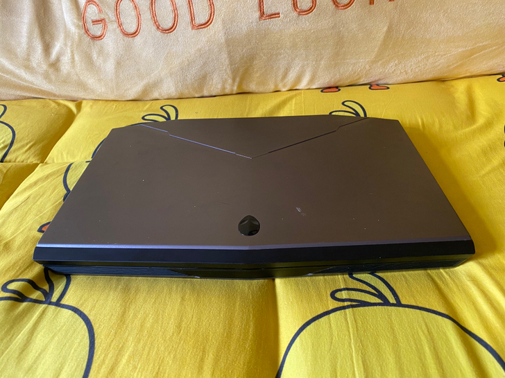 P18E外星人笔记本,使用正常,灯光正常,...