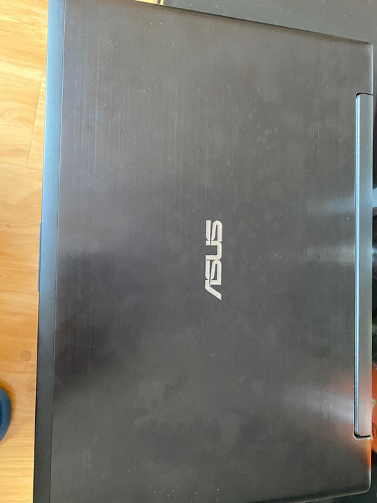 华硕电脑,实体店7000购入。商务本,能正...