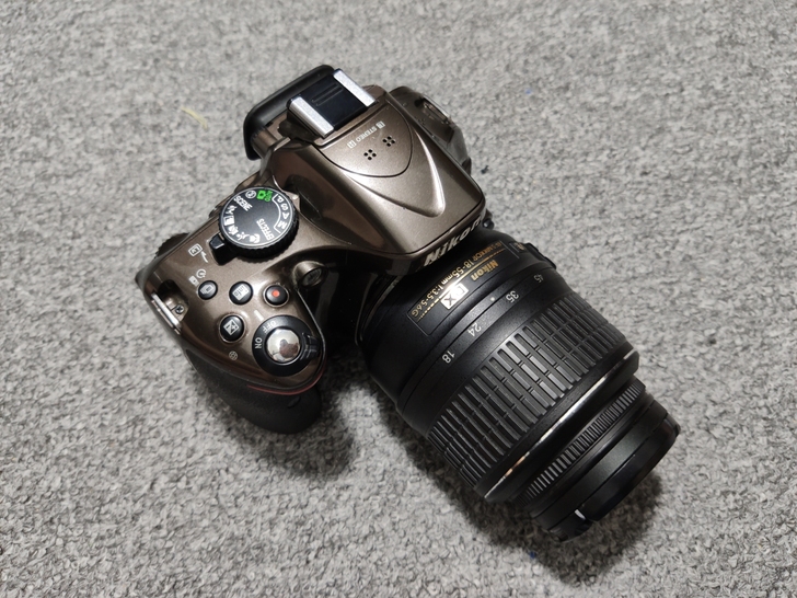 尼康D5200单反套机,配尼康18-55V...