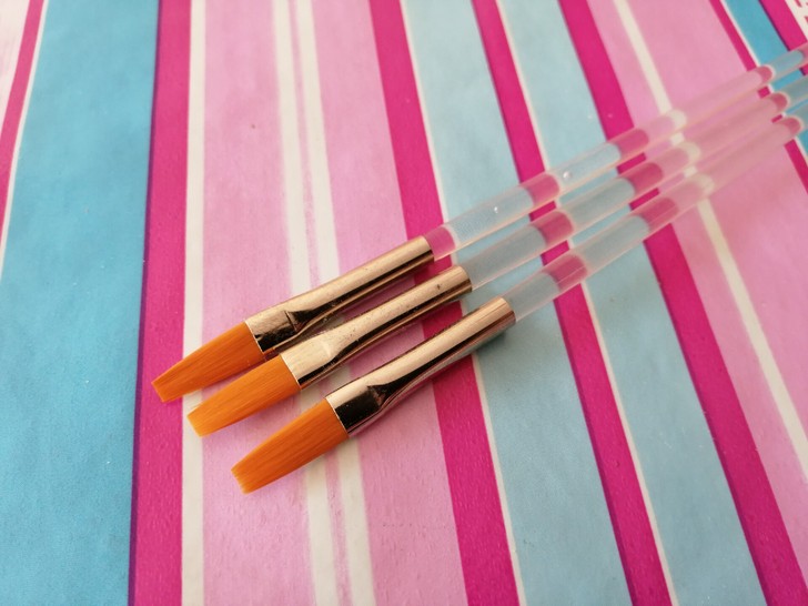 处理尼龙小号长平峰水彩画笔 笔毛宽6.5毫...