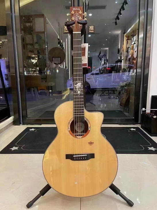 楚门吉他2.0海豚物语这款琴一经推出就成了...