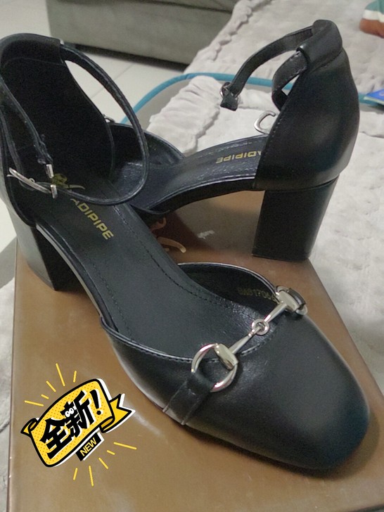 专柜正品卡帝烟斗37码头层牛皮包头单鞋，内...