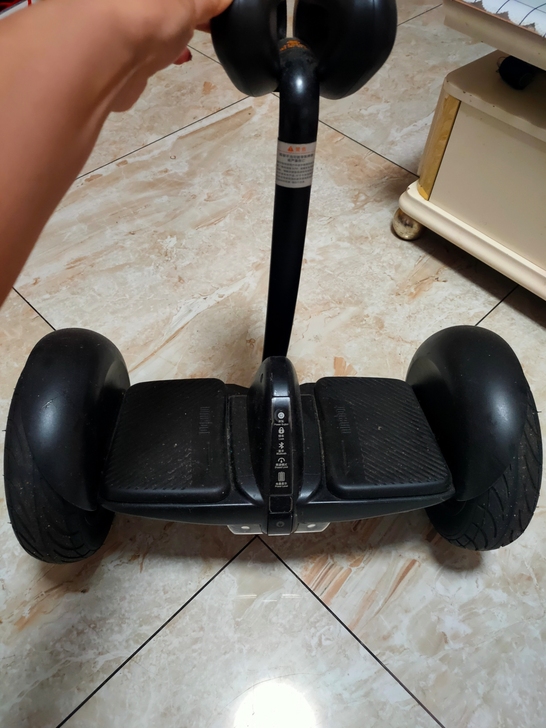 小米平衡车，9成新。有意者联系。