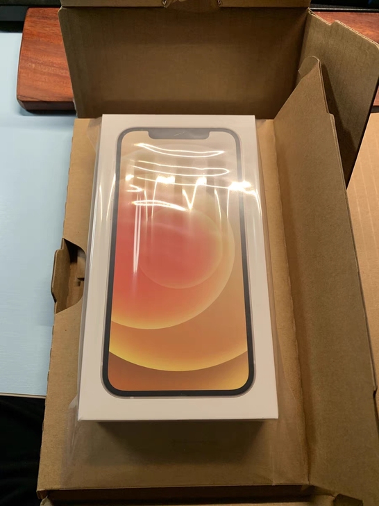 Apple iPhone 12 (A240...