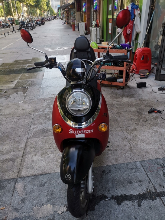 精品爱玛小龟王款电动车