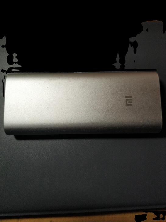 小米充电宝 1600毫安 成色如图