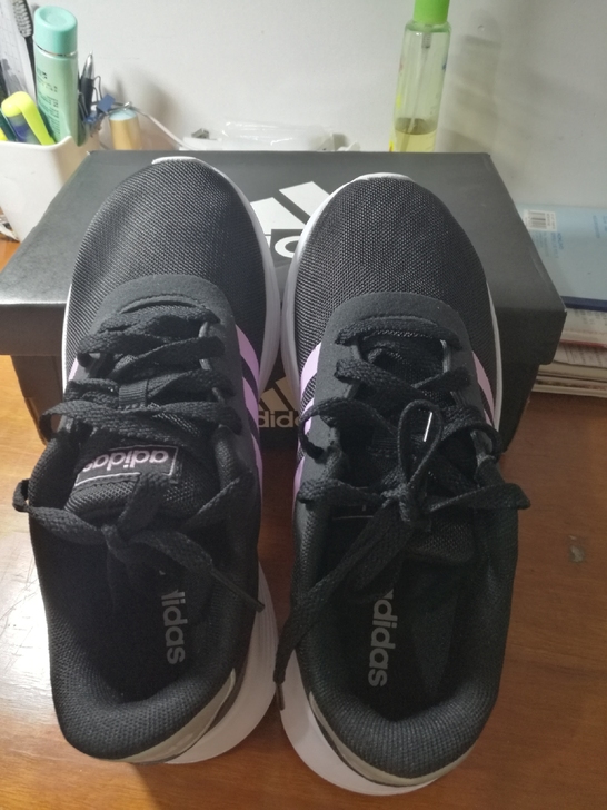 Adidas阿迪37码女式跑步鞋，全新，满...