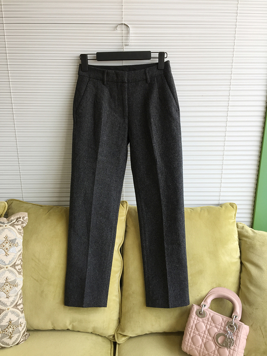 8月清仓！清仓不退换！黑色格纹搭扣含羊毛直...