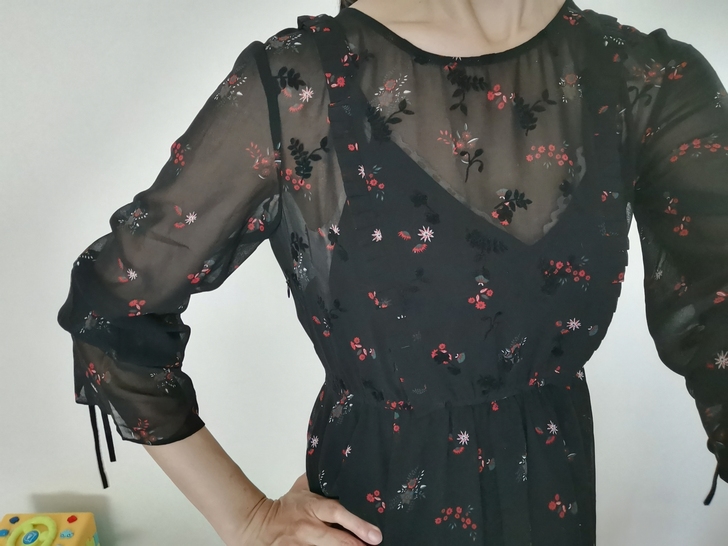 品牌剪标,S码,试穿一次,两件套连衣裙